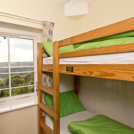 Yha Eyam Hostel Exterior foto