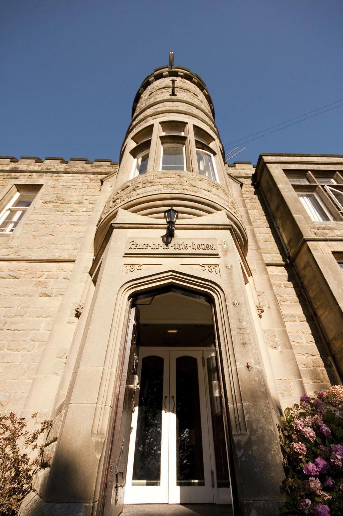 Yha Eyam Hostel Exterior foto