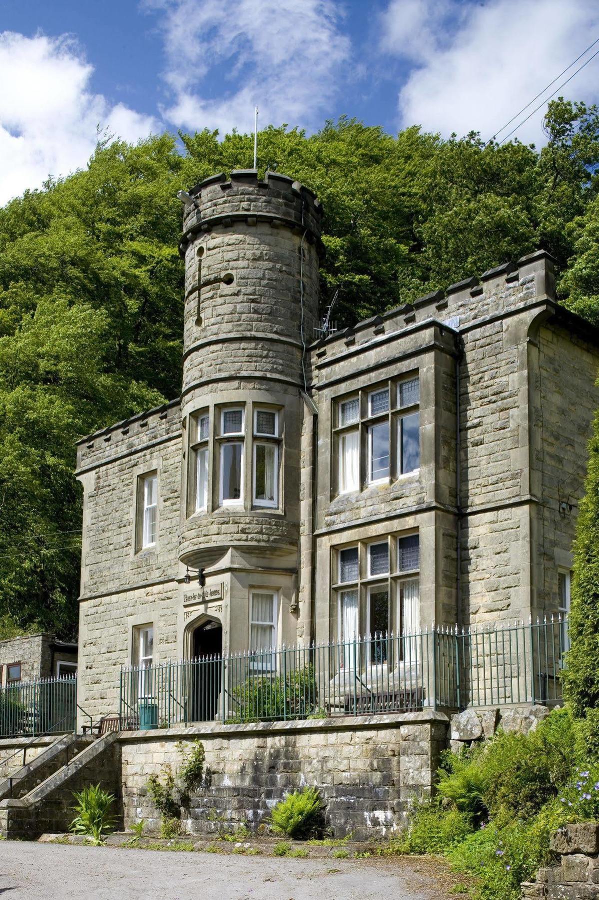 Yha Eyam Hostel Exterior foto